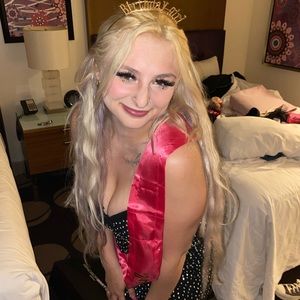 Meet your Posher, Michaela